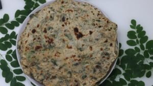 Read more about the article Moringa Paratha: सुबह के नाश्ते में खाएं मोरिंगा परांठा, शरीर को मिलेंगे कई जरूरी पोषक तत्व