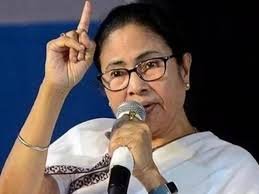 You are currently viewing West Bengal Elections: ‘जीने-मरने की होगी लड़ाई’: ईवीएम में गड़बड़ी की आशंका पर ममता बनर्जी ने दी कड़ी चेतावनी