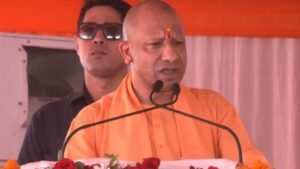 Read more about the article UP News: हाथरस में CM योगी का चुनावी शंखनाद! 548 करोड़ की सौगात देकर विपक्ष पर बरसे, अखिलेश को दी कृष्ण जन्मभूमि पर बोलने की चुनौती