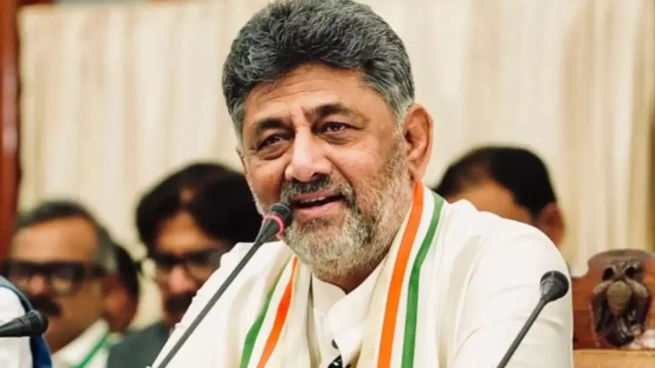 You are currently viewing Karnataka Cabinet: कर्नाटक में मंत्रियों के विभागों का बंटवारा! सीएम डीके शिवकुमार ने अपने पास रखा वित्त और खुफिया विभाग