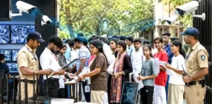 Read more about the article NEET UG Re-Exam 2026: बिहार में बड़े सॉल्वर गैंग का भंडाफोड़, असली अभ्यर्थियों की जगह परीक्षा दे रहे थे मुन्नाभाई