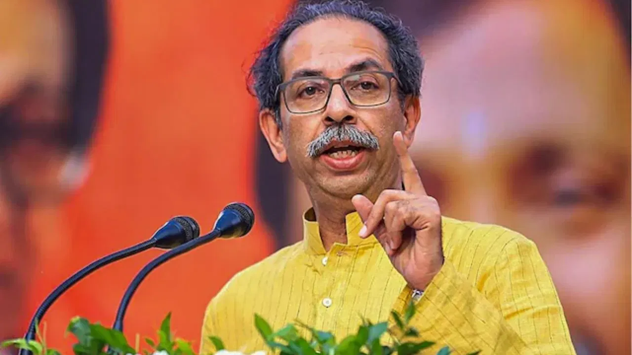 You are currently viewing Ram Mandir Donation Row: “राम मंदिर कम, दुकान ज्यादा…” उद्धव ठाकरे का बीजेपी पर तीखा हमला