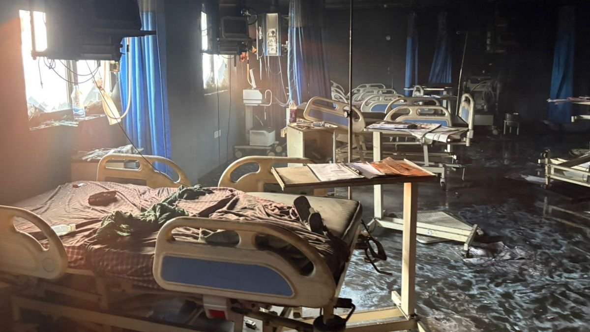 You are currently viewing Muzaffarpur Hospital Fire: मुजफ्फरपुर के बड़े अस्पताल में आधी रात मौत का तांडव, कैसे बुझ गए 3 चिराग?