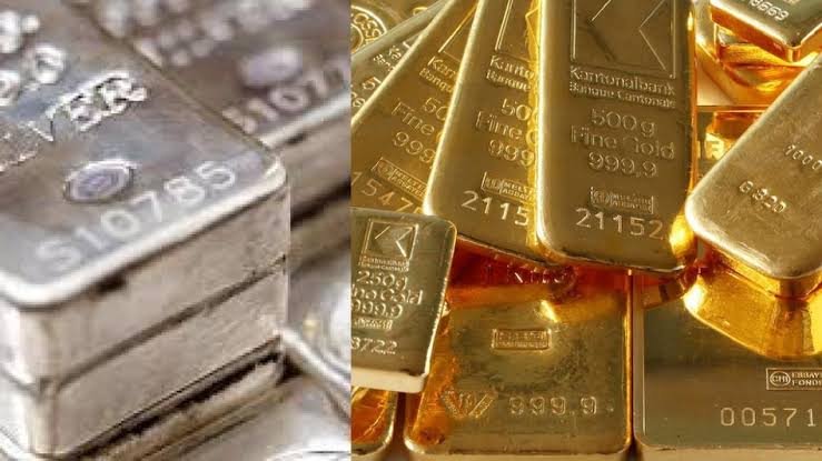 You are currently viewing Gold Silver Price Today: वैश्विक मंदी से घरेलू सर्राफा बाजार धड़ाम, सोने और चांदी की कीमतों में आई भारी गिरावट