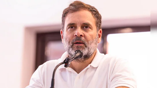 You are currently viewing NEET Re-Exam: नागपुर के छात्र को NTA ने थमाया अबूधाबी का सेंटर, भड़के राहुल गांधी; चौतरफा घिरी नेशनल टेस्टिंग एजेंसी