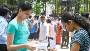 Read more about the article NEET UG 2026: NTA का बड़ा फैसला, अब परीक्षा में मिलेगा 15 मिनट का एक्स्ट्रा टाइम और रफ वर्क के लिए 4 पेज