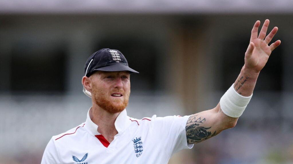 You are currently viewing Ben Stokes Retirement: दिग्गज ऑलराउंडर बेन स्टोक्स का अंतरराष्ट्रीय क्रिकेट से संन्यास, युवराज सिंह ने लिखा दिल छू लेने वाला संदेश
