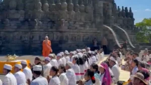 Read more about the article PM Modi Prambanan Temple Visit: भारत-इंडोनेशिया के अटूट सांस्कृतिक संबंधों का नया अध्याय, राष्ट्रपति प्रबोवो के साथ पीएम मोदी ने किए प्रम्बानन मंदिर के दर्शन
