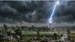 UP Weather Update: यूपी में मौसम का डबल अटैक! लखनऊ-कानपुर में उमस के बीच भारी बारिश और बिजली गिरने का अलर्ट