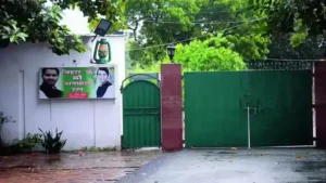 Read more about the article Rabri Devi Residence: 20 साल बाद लालू परिवार का नया ठिकाना, राबड़ी देवी ने खाली किया 10 सर्कुलर रोड बंगला