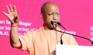 Read more about the article UP News: प्रतापगढ़ में CM योगी का विपक्ष पर तीखा प्रहार, विकास के नाम पर राजनीति और तुष्टिकरण का लगाया आरोप