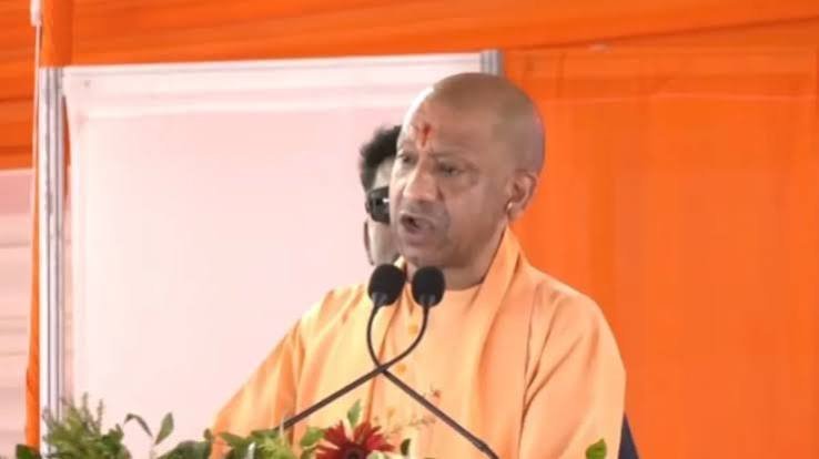 You are currently viewing UP Politics: गाजीपुर दौरे पर सीएम योगी का विपक्ष पर बड़ा हमला, बोले- ‘माफिया को मिट्टी में मिला दिया, सपा पढ़ रही फातिहा