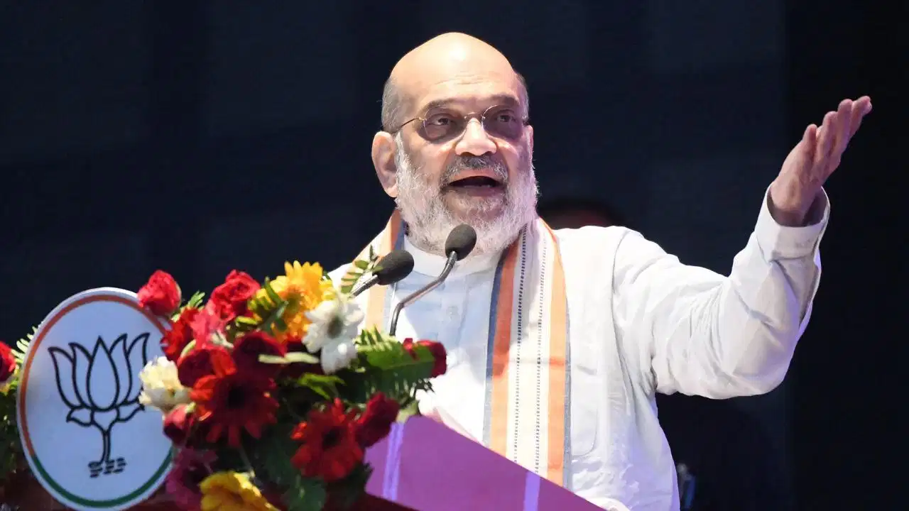 You are currently viewing Modi Government: नक्सलवाद के बाद अब अवैध घुसपैठियों के खिलाफ देशव्यापी चक्रव्यूह, गृह मंत्री ने बुलाई आपात बैठक