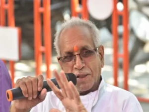 Read more about the article Champat Rai Controversy: राम मंदिर ट्रस्ट के पूर्व महासचिव चंपत राय के कथित बयान पर बढ़ा विवाद, FIR दर्ज करने की मांग