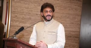 Read more about the article Vande Mataram Row: ‘वंदे मातरम’ पर AIMIM नेता वारिस पठान का बड़ा बयान, बोले- सम्मान करते हैं, लेकिन कुछ पंक्तियां नहीं पढ़ सकते