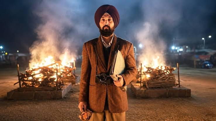 You are currently viewing Satluj Controversy: बिना वैध सेंसर सर्टिफिकेट फिल्मों की स्क्रीनिंग और स्ट्रीमिंग गैरकानूनी! सुप्रीम कोर्ट ने जताई कड़ी नाराजगी