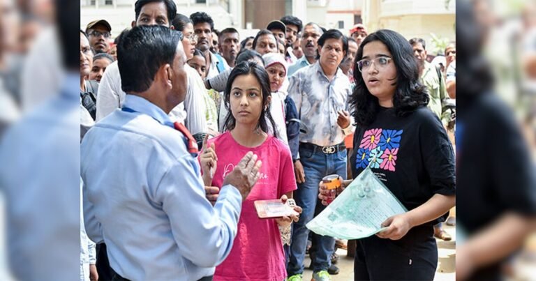 UPTET Exam News: UPTET परीक्षा में ‘मुन्ना भाइयों’ पर एआई का काल, 2 दिनों में 26 साल्वर गिरफ्तार!