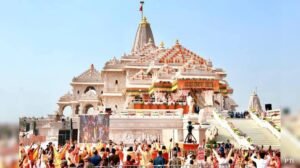 Read more about the article Ram Mandir Security: राम मंदिर चढ़ावा चोरी कांड! राम जन्मभूमि के गणना कक्ष की सुरक्षा अभेद्य, निजी सुरक्षा कर्मियों का बढ़ा मानदेय