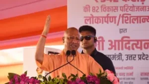 Read more about the article UP Politics: ‘जो सपा-कांग्रेस से सटेगा, उसका खतरा बढ़ेगा!’ बाराबंकी में सीएम योगी का तीखा प्रहार, लोधेश्वर महादेव कॉरिडोर का ऐलान