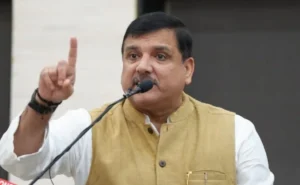 Read more about the article PM Modi vs Sanjay Singh: पीएम मोदी के वीडियो पर सियासत तेज, संजय सिंह ने मां पर टिप्पणी और समर्थकों के व्यवहार को लेकर उठाए सवाल
