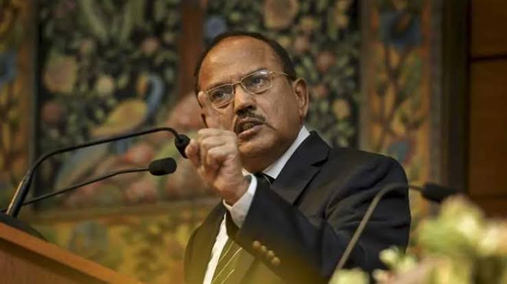 You are currently viewing Ajit Doval का बड़ा बयान, भारत की उदारता को कमजोरी समझना बड़ी भूल, ऑपरेशन सिंदूर पर बताएंगे पूरी रणनीति