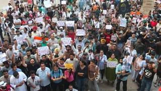You are currently viewing Chandigarh Protest: चंडीगढ़ में ETT शिक्षकों का प्रदर्शन, वित्त मंत्री हरपाल चीमा के घर के बाहर हिरासत में लिए गए 180 शिक्षक