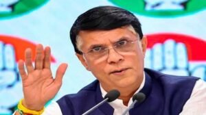 Read more about the article Vande Mataram Row: वंदे मातरम विवाद पर कांग्रेस-BJP आमने-सामने, पवन खेड़ा के बयान से बढ़ी सियासी गर्मी