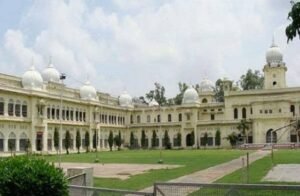 Read more about the article Lucknow University: लखनऊ विश्वविद्यालय में बढ़ेगा हॉस्टल मेस का खर्च, छात्रों पर पड़ेगा अतिरिक्त आर्थिक बोझ