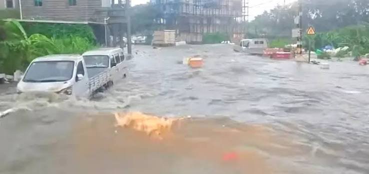 Nepal Flood: नेपाल की बाढ़ से बिहार-UP में बढ़ी चिंता, गंडक बैराज के सभी 36 गेट खुले; कई जिलों में अलर्ट