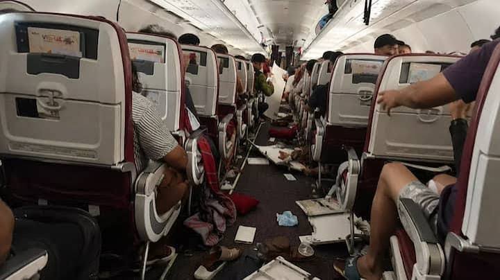 You are currently viewing Air India की AI2379 फ्लाइट में 300 फीट की गिरावट, पायलट के दूसरे डोप टेस्ट को लेकर बड़ा दावा
