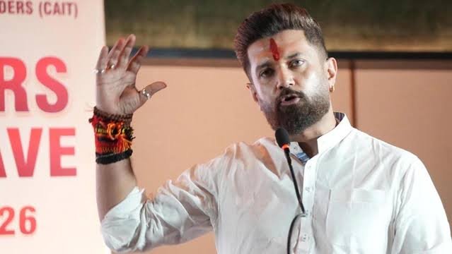 You are currently viewing Bihar Politics: चिराग पासवान ने बदली LJP रामविलास की राष्ट्रीय टीम, बोले- नए चेहरों को मौका देना जरूरी