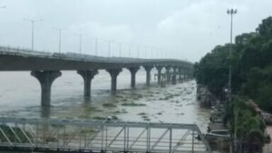 Read more about the article Bihar Flood: बिहार में बाढ़ का खतरा बढ़ा, 8 जिलों में अलर्ट; गंगा का जलस्तर पार कर सकता है उच्चतम बाढ़ स्तर