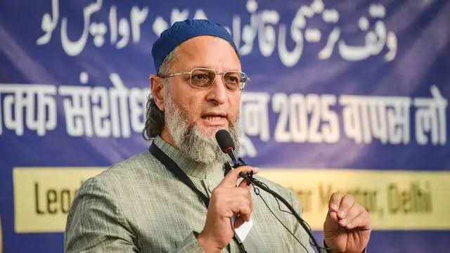 Read more about the article UP Politics: सहारनपुर मस्जिद कार्रवाई पर सियासत गरम, ओवैसी के बयान पर साक्षी महाराज का पलटवार