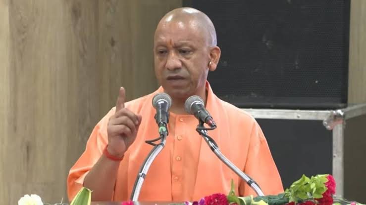 You are currently viewing UP News: योगी का अधिवक्ताओं को बड़ा तोहफा, कल्याण निधि डेढ़ लाख से बढ़ाकर पांच लाख रुपये