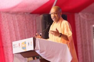 Read more about the article Lucknow Book Fair: लखनऊ में सजा गोमती पुस्तक महोत्सव, सीएम योगी ने कहा- युवाओं की रचनात्मकता बढ़ाएंगी किताबें