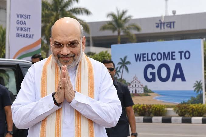 You are currently viewing Goa News: गोवा दौरे पर अमित शाह, ड्रग्स से लेकर आंतरिक सुरक्षा तक कई मुद्दों पर मंथन; ‘अटल भवन’ का करेंगे उद्घाटन