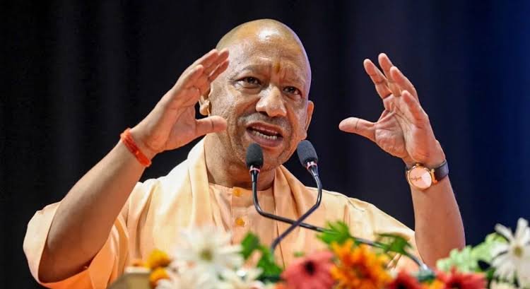 You are currently viewing UP News: पंचायत सहायकों को योगी सरकार की बड़ी सौगात, मानदेय में 50 फीसदी बढ़ोतरी
