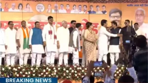Read more about the article UP Politics: यूपी की सियासत में बड़ा उलटफेर! सपा के तीन विधायक भाजपा में शामिल, राकेश प्रताप सिंह की एंट्री से गौरीगंज में बदलेगा समीकरण