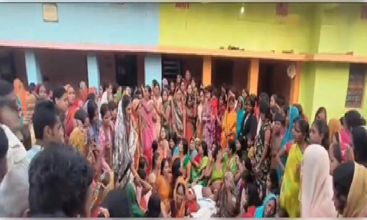 You are currently viewing UP News: वैशाली में 13 बच्चों की मौत से मचा कोहराम, सीएम योगी ने जताया दुख
