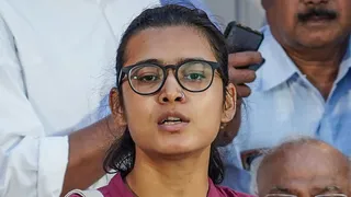 You are currently viewing Neha Bora News: नेहा बोरा का मोदी सरकार पर हमला, बोलीं- लोकतांत्रिक विरोध का अधिकार छीना जा रहा