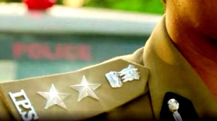 You are currently viewing UP IPS Transfer: उत्तर प्रदेश में 20 IPS अधिकारियों का बड़ा तबादला, कई जिलों के बदले पुलिस कप्तान